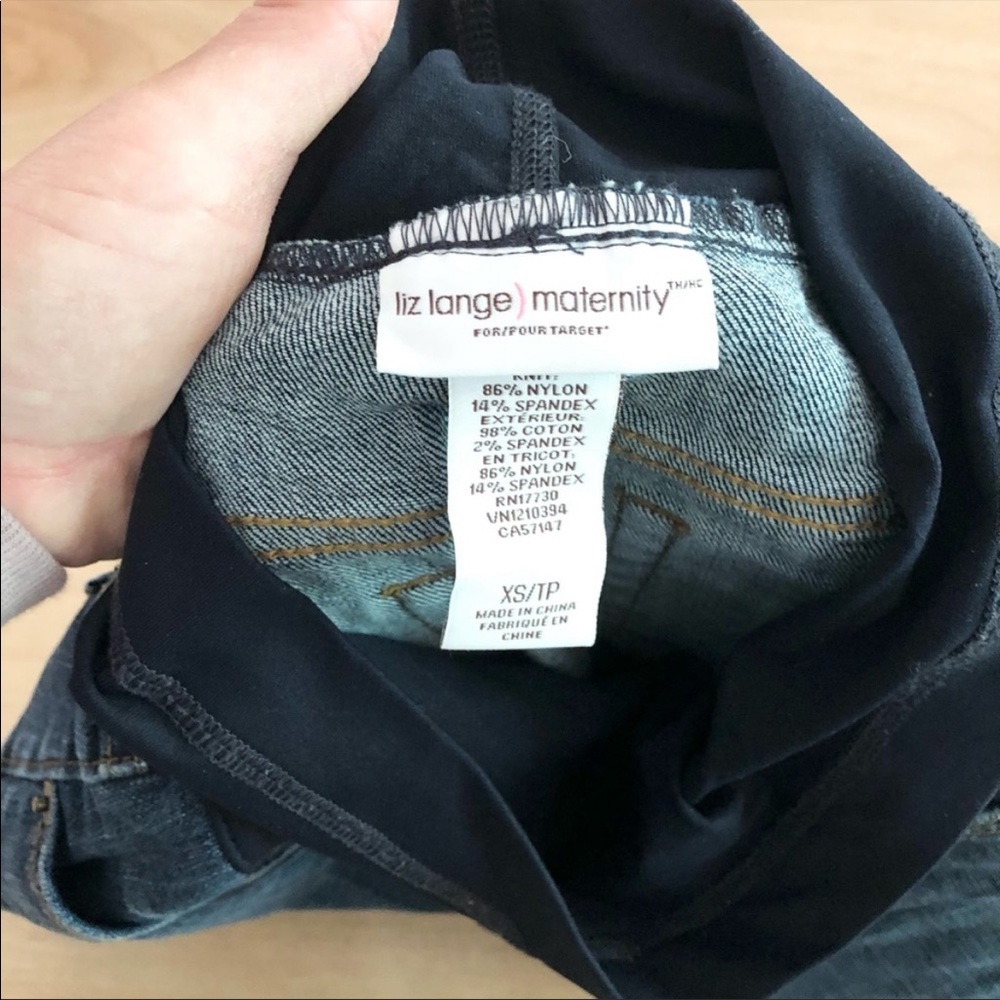 2 Maternity shorts bundle - Picture 3 of 6